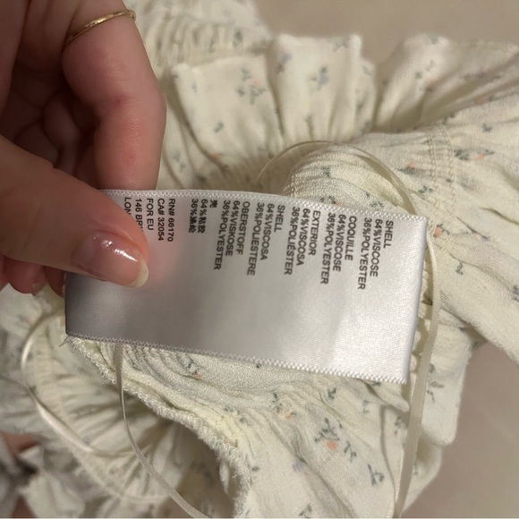 Urban Outfitters | Sierra Puff Sleeve Floral Smocked Blouse - Picture 5 of 7